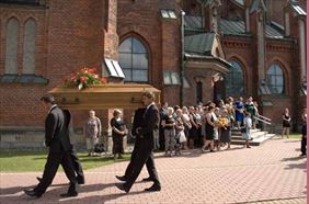 obsługa ceremonii pogrzebowej, Karawan Usługi pogrzebowe i kamieniarskie Dariusz Sowa, Jadowniki