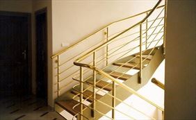 schody, Mosiądz-Stal Pracownia Ślusarska Andrzej Sypławski, Rudawa