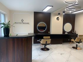 salon fryzjerski, Mister Madame Salon fryzjerski Ewa Machno, Kraków