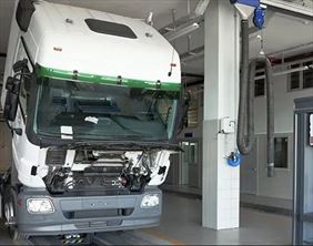naprawy aut ciężarowych, Tosa Auto-Serwis Sylwester Majdziński, Rzgów