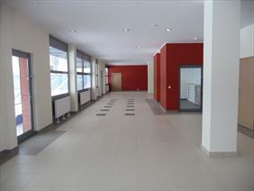 hol w placówce publicznej