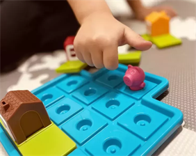 terapia ręki, Centrum Wspierania Rozwoju Dziecka Zaczarowany Pałacyk Agnieszka Wygowska-Wiśniewska, Legionowo