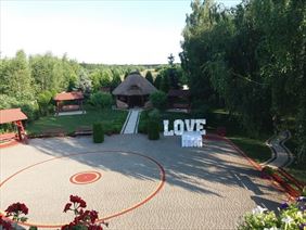 plac, Dom Weselny Dworek Sołtykowski, Sołtyków