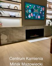 kamienna obudowa kominka