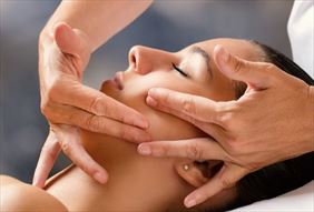 masaż kobido, Gabinet Kosmetyczny NEWLOOK Wybielanie zębów Medycyna estetyczna Makijaż permanentny, Warszawa