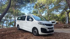 wynajem busa, Car&Go Wynajem busów dziewięcioosobowych, Grabianów