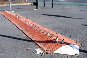 kolczatka parkingowa, Abram II s.c., Warszawa