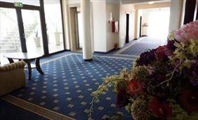 hol, Hotel Mistral s.c., Marki