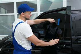 Przyciemnianie szyb, Auto Szyby Przyciemnianie i Montaż Szyb Samochodowych Krzysztof Rywacki, Pomiechówek