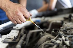 wymiana oleju, Artur Matuszyk Mechanika pojazdowa, serwis klimatyzacji, Struga