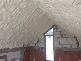 izolacja dachu pianą PUR