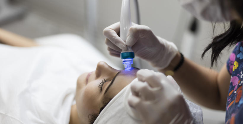 Dermapen – skuteczny sposób na poprawę kondycji skóry! Dermapen – skuteczny sposób na poprawę kondycji skóry!