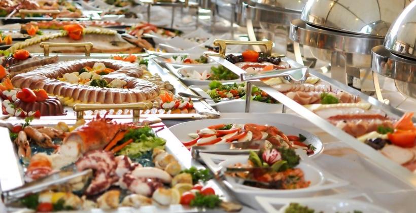Dobry catering gwarancją udanej imprezy Dobry catering gwarancją udanej imprezy