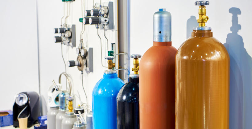 Oferta gazów specjalnych od firmy Messer Polska