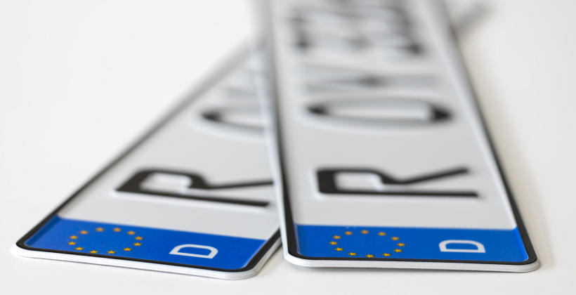 Ile kosztuje rejestracja samochodu z zagranicy – o czym informuje firma Tomasza Niemiec?