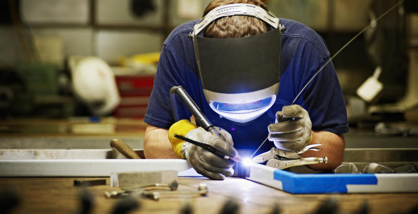 Specjalistyczna obróbka metali — sprawdź, jakie produkty powstają w wyniku tego procesu Specjalistyczna obróbka metali — sprawdź, jakie produkty powstają w wyniku tego procesu