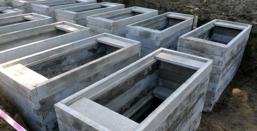 Dlaczego prefabrykaty betonowe znalazły duże powodzenie w budowaniu grobowców? Firma Zbigniewa Wrony oferuje kompleksowe usługi z tego zakresu Dlaczego prefabrykaty betonowe znalazły duże powodzenie w budowaniu grobowców? Firma Zbigniewa Wrony oferuje kompleksowe usługi z tego zakresu