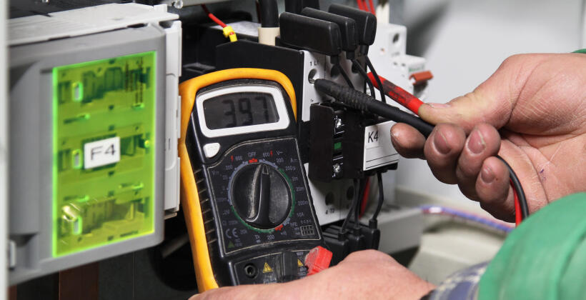 Pomiar elektryczny instalacji w Twoim domu z firmą Pi-Energa Pomiar elektryczny instalacji w Twoim domu z firmą Pi-Energa