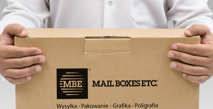 Jak zabezpieczyć przesyłkę kurierską, aby towar nie uległ zniszczeniu lub zawilgoceniu w transporcie? Jak zabezpieczyć przesyłkę kurierską, aby towar nie uległ zniszczeniu lub zawilgoceniu w transporcie?