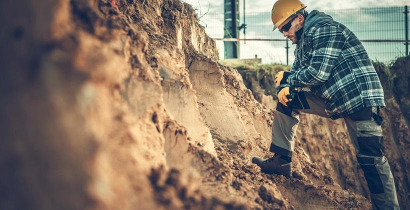 Najważniejsze prace z zakresu geologii inżynierskiej, geotechniki i hydrogeologii Najważniejsze prace z zakresu geologii inżynierskiej, geotechniki i hydrogeologii