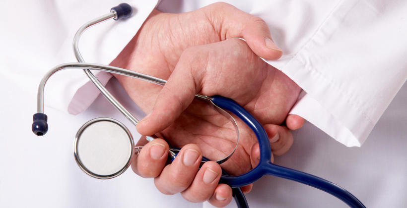 Czym zajmuje się pulmonolog, a czym gastroenterolog? Specjalizacje lekarskie pod lupą Czym zajmuje się pulmonolog, a czym gastroenterolog? Specjalizacje lekarskie pod lupą
