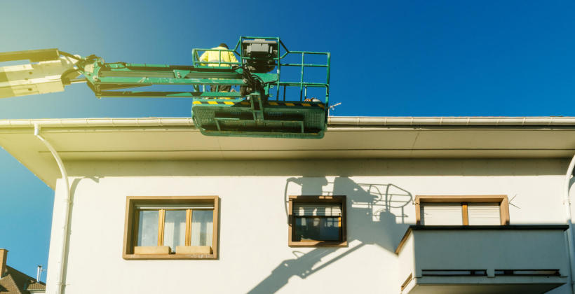 Potrzebujesz mycia okien na dużej wysokości – wynajmij firmę dysponującą podnośnikiem koszowym Potrzebujesz mycia okien na dużej wysokości – wynajmij firmę dysponującą podnośnikiem koszowym