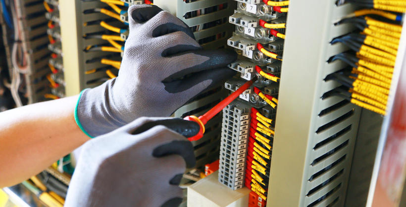 Instalacja elektryczna w domu Instalacja elektryczna w domu
