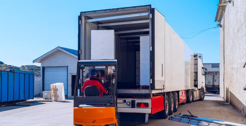 Jakie są zalety międzynarodowego transportu drogowego? Jakie są zalety międzynarodowego transportu drogowego?