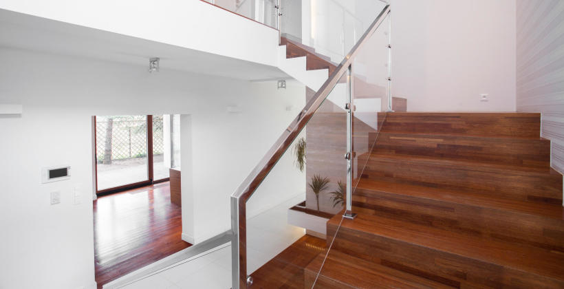 Gdzie najlepiej sprawdzą się balustrady szklane? Gdzie najlepiej sprawdzą się balustrady szklane?