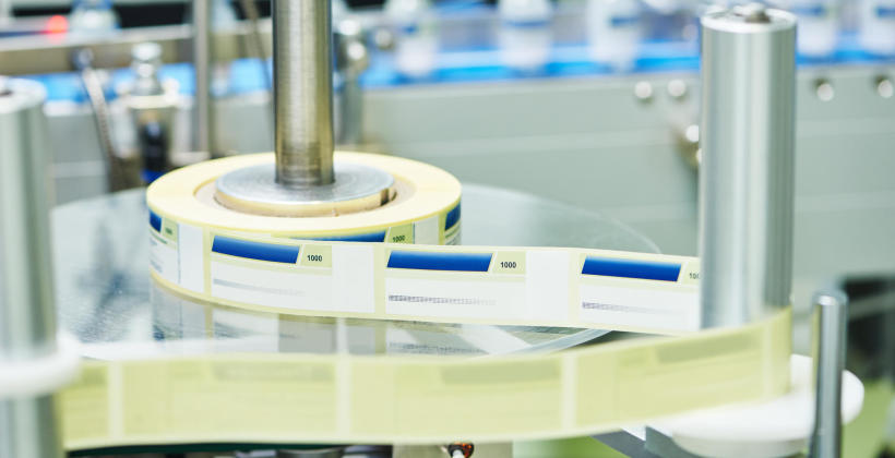 Który materiał jest lepszy do produkcji etykiet? Który materiał jest lepszy do produkcji etykiet?