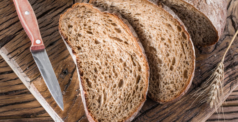 Dlaczego warto wzbogacić swoją dietę o chleb żytni? Dlaczego warto wzbogacić swoją dietę o chleb żytni?