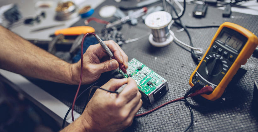 Montaż instalacji elektrycznej - na co należy zwrócić uwagę? Montaż instalacji elektrycznej - na co należy zwrócić uwagę?