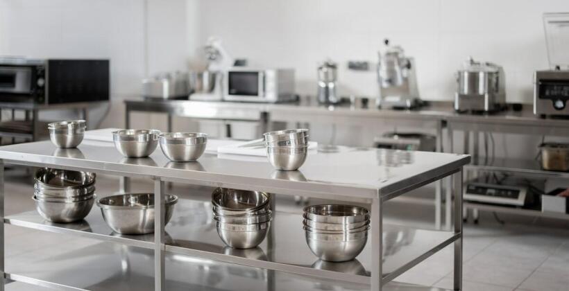 Ergonomia w kuchniach profesjonalnych – Komat