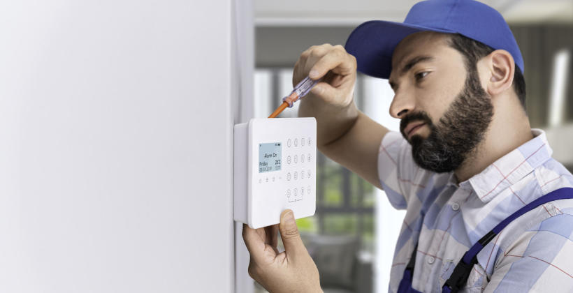 Ile kosztuje instalacja alarmu w domu? Ile kosztuje instalacja alarmu w domu?