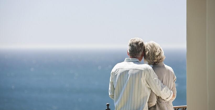 Jakie udogodnienia powinien mieć hotel nad morzem, aby zapewnić komfortowy pobyt seniorom?