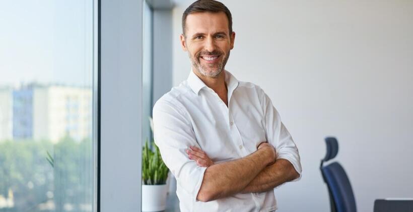 Wynajem garnituru dla młodych profesjonalistów w Poznaniu