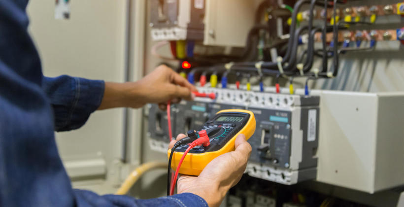Jak znaleźć dobrą firmę wykonującą usługi elektryczne? Jak znaleźć dobrą firmę wykonującą usługi elektryczne?
