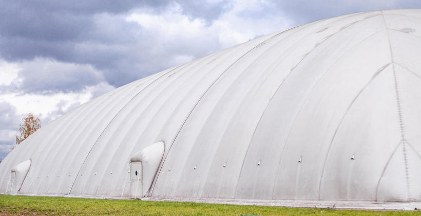 Dlaczego warto zorganizować imprezę w namiocie sferycznym?