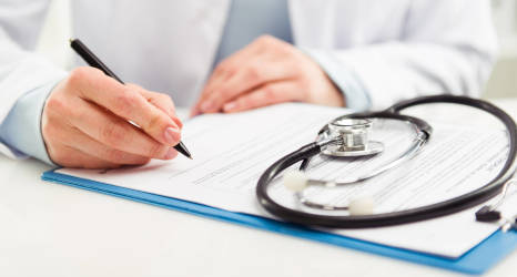 Czy można iść na zwolnienie lekarskie prowadząc działalność gospodarczą?