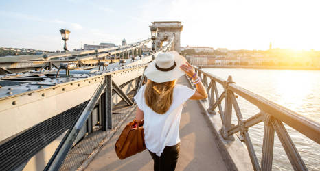 Ubezpieczenie turystyczne. Jaką polisę wybrać?