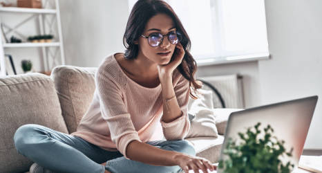 Prawa autorskie w Internecie – jak ich przestrzegać?