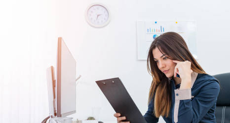 Umowa na zastępstwo a okres wypowiedzenia – jak rozwiązać umowę?