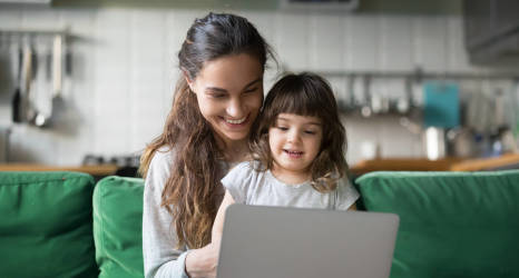 Jak pogodzić pracę z wychowaniem dziecka?