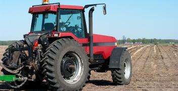 Jak dobierać części do ciągników IHC?