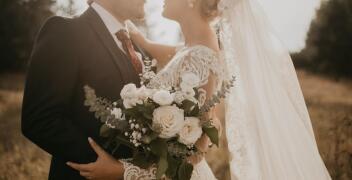 Kartki do ślubu – unikalne zaproszenia od VIOLET