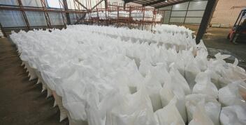 Zabezpieczenie transportu pelletu – kluczowe aspekty