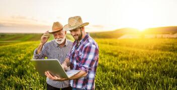 Finansowanie maszyn rolniczych - Invitia Consulting