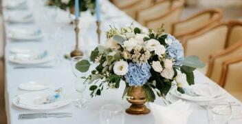 Pałacowe wnętrza na wesele – Kom-Rol Kobylniki