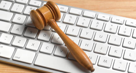 Jak rozwiązywać spory, gdy nie działają sądy?