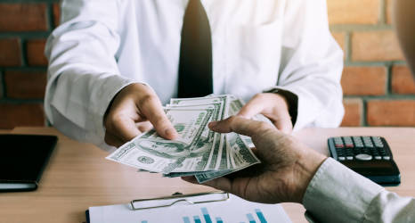 Jaką pomoc finansową w związku z Covid-19 może uzyskać od państwa przedsiębiorca?